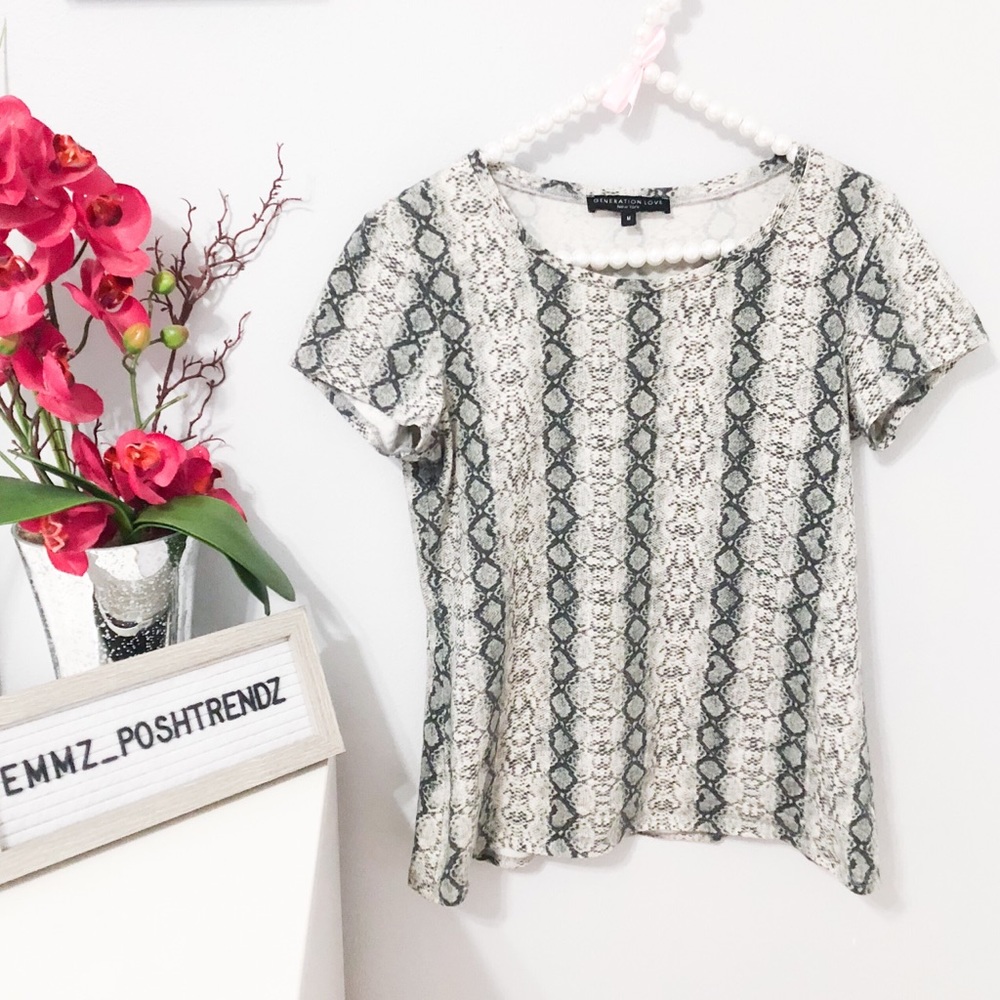 Generation Love Snakeskin Tee Shirt Size Medium